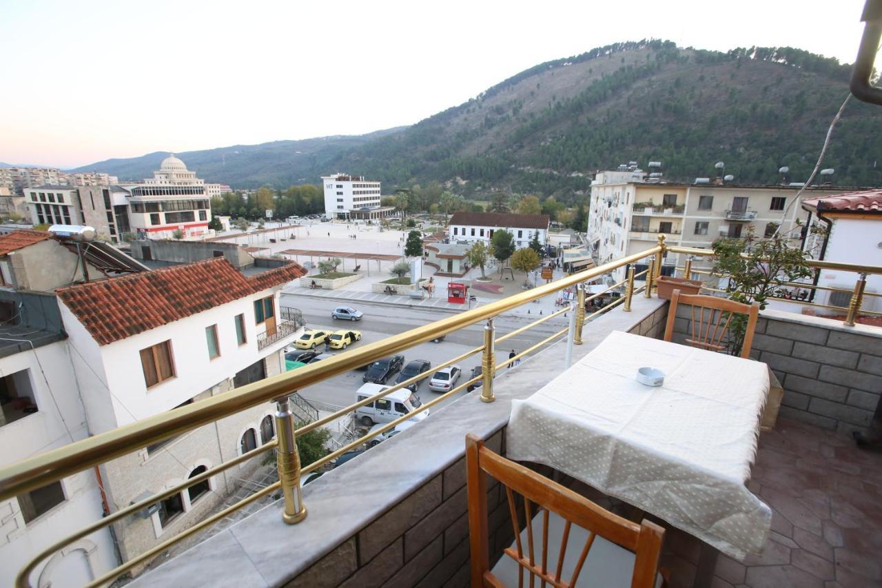 Hotel Pasarela Berat Exterior foto